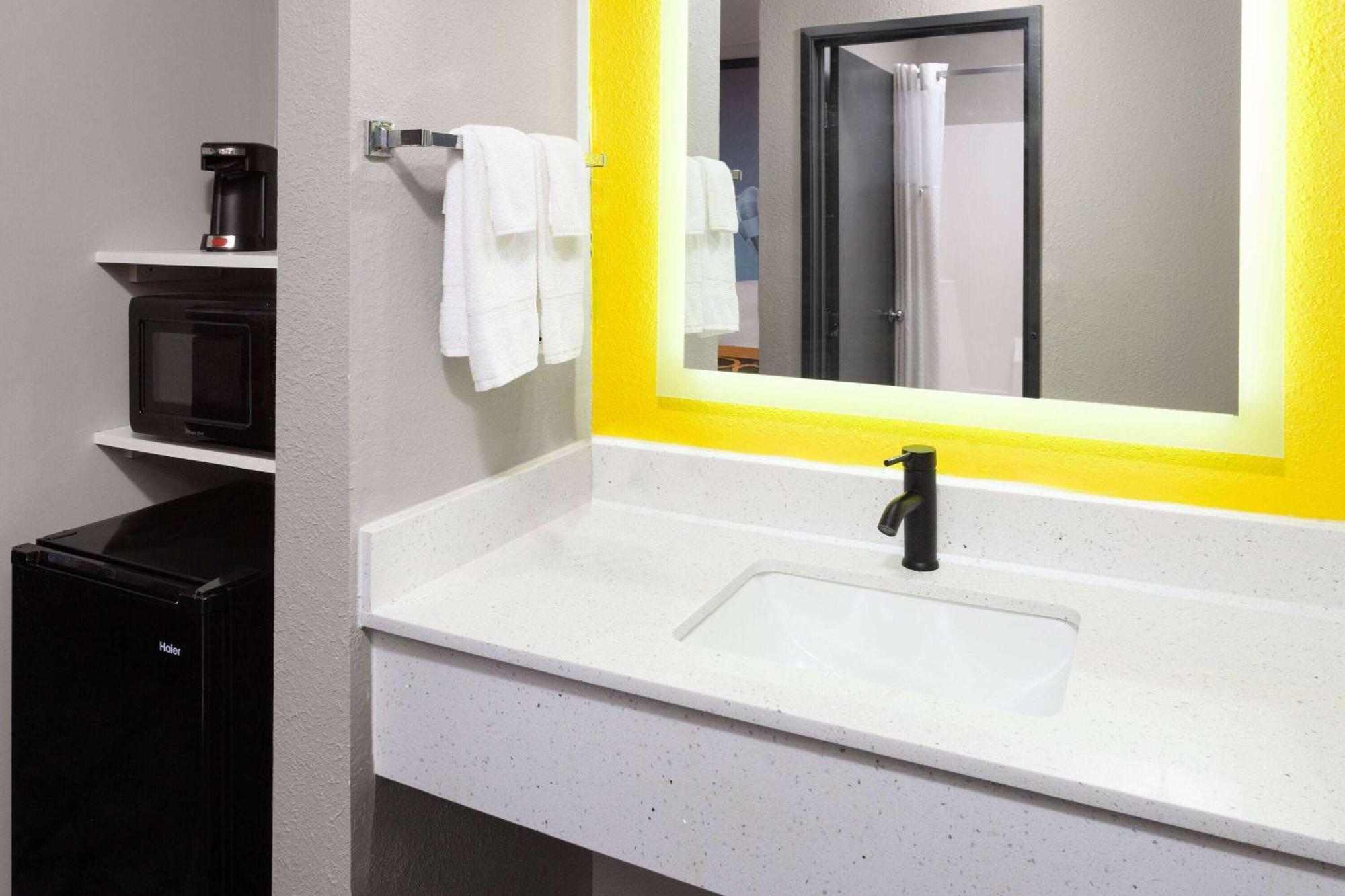 Motel Super 8 By Wyndham Olney Extérieur photo